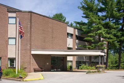 Explore 25 Nursing Homes in and around Klondike Corner, NH | Top ...