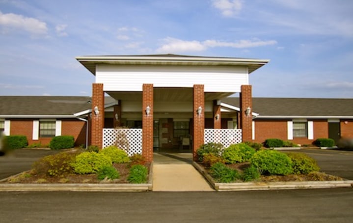 Marshfield Care Center | Nursing Home | Marshfield Skilled Nursing Facility