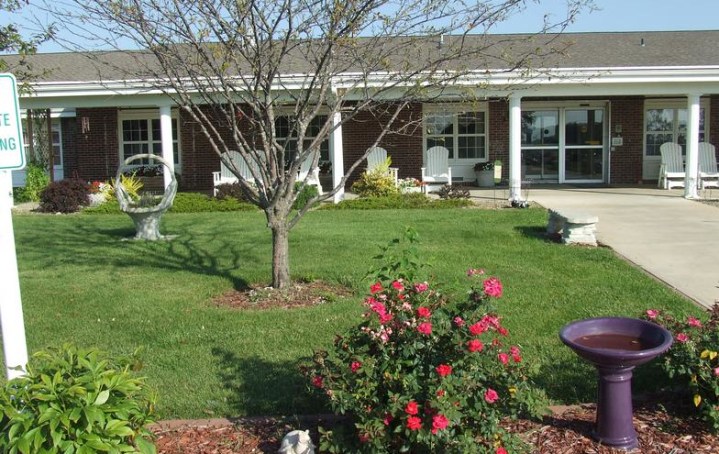 Sunnyview Nursing Home & Apartments | Trenton Skilled Nursing Facility